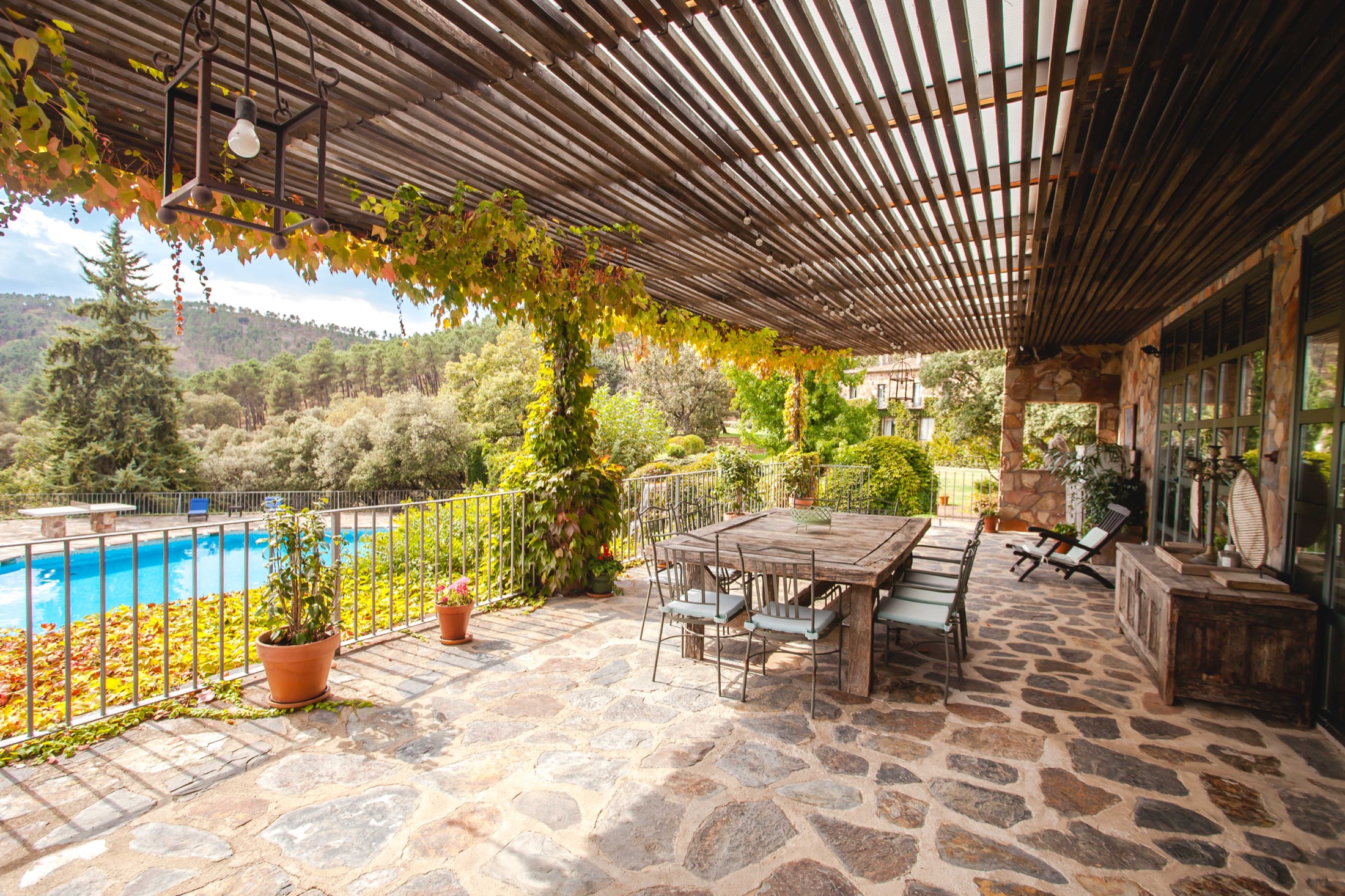 Porche exterior con vistas al paisaje