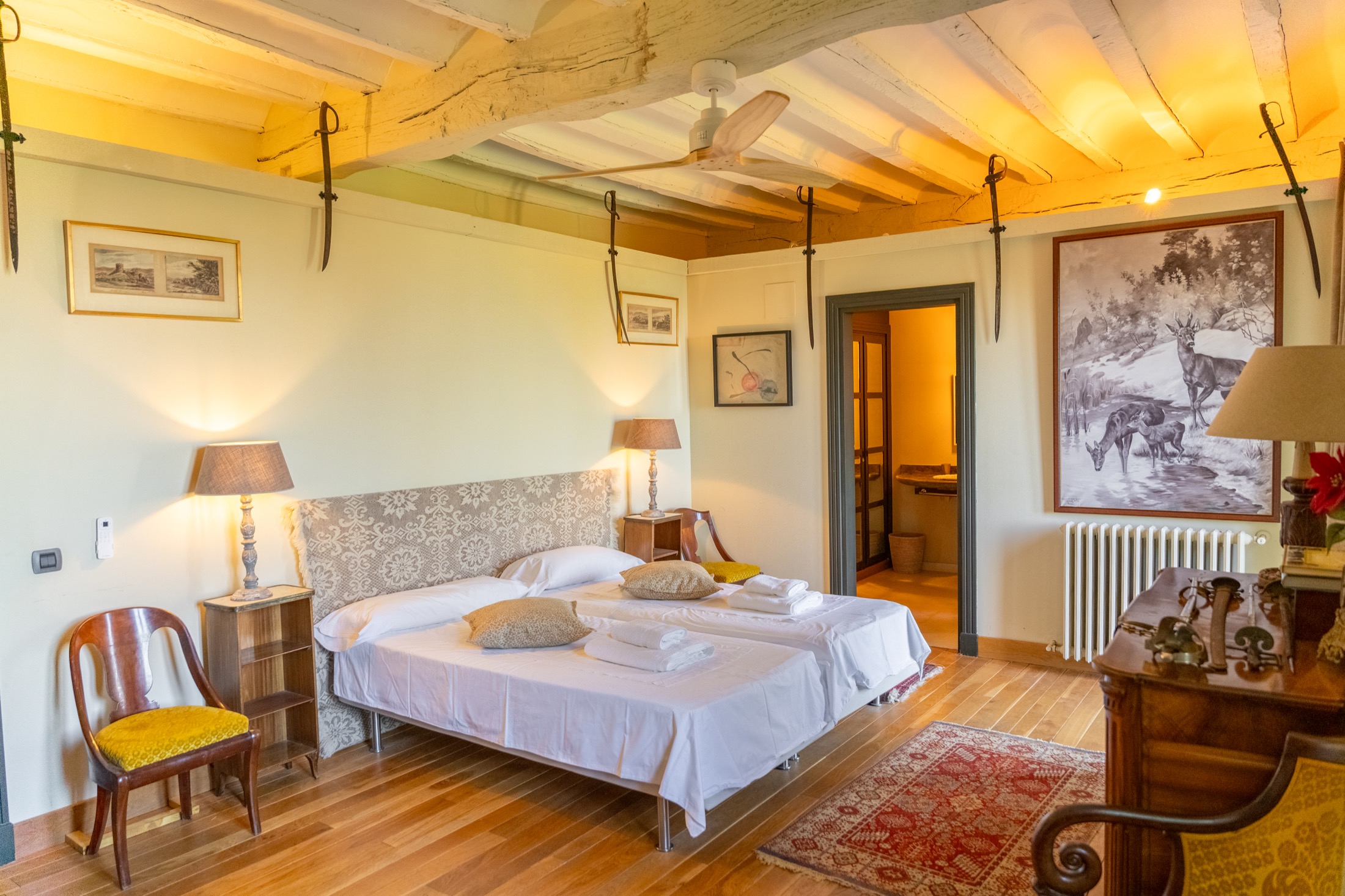 Habitacion elegante de la finca